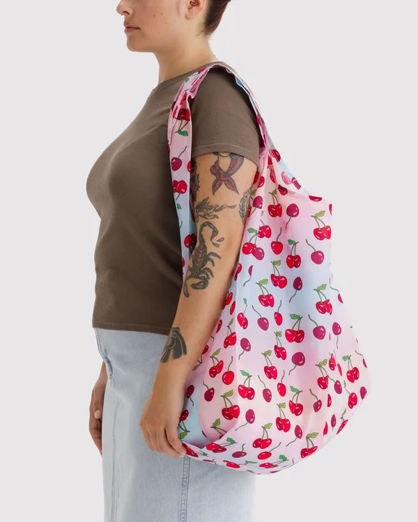 Big Baggu - Cherries - Material: ripstop-polyester