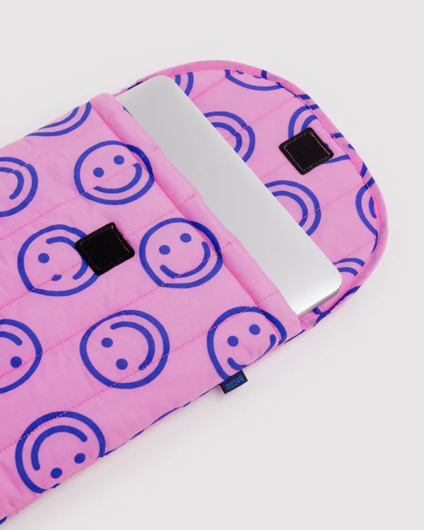 Puffy Laptop Sleeve 16" - Pop Pink Happy - Material: ripstop-nylon
